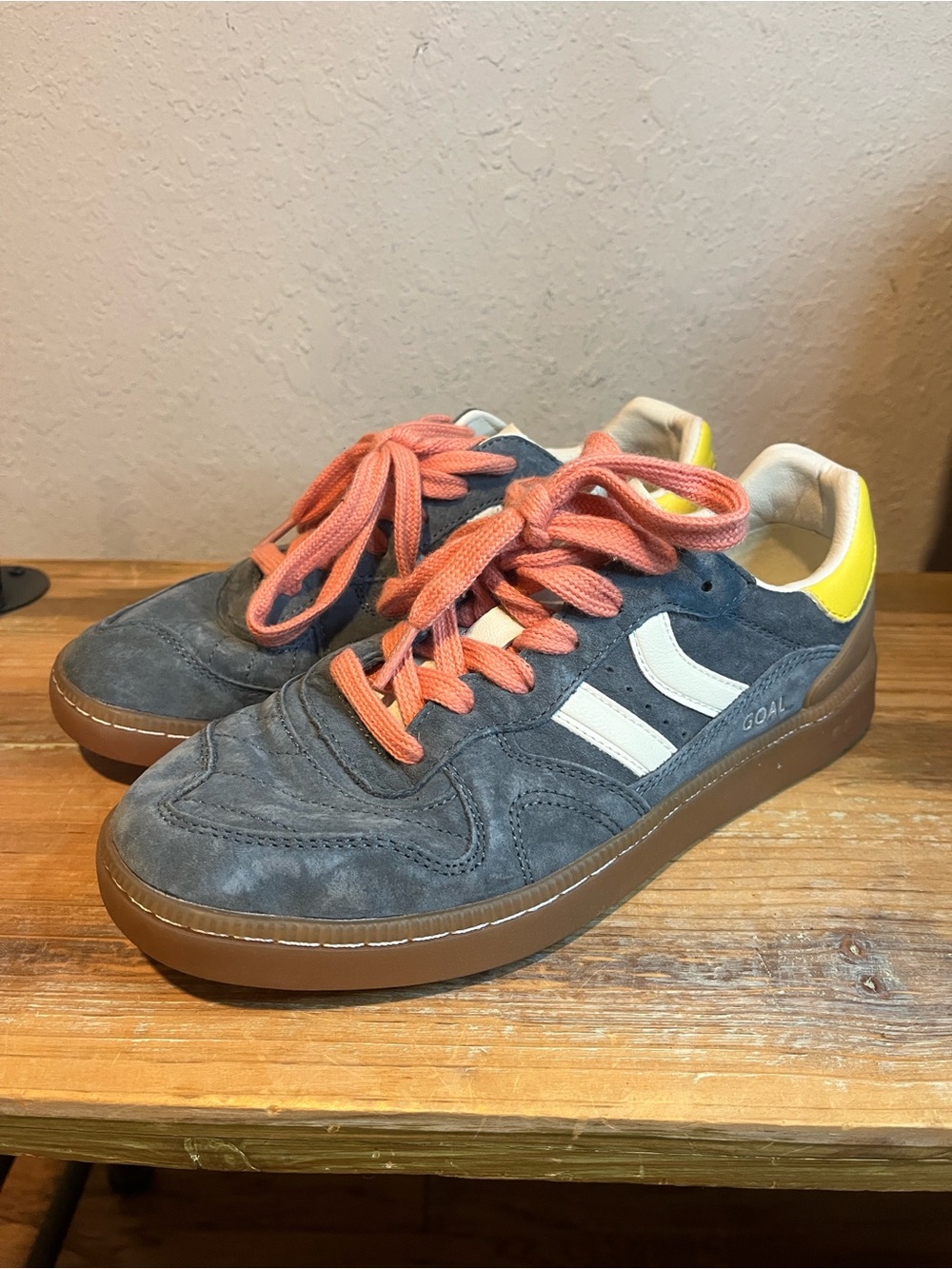Coolway Womens Goal Sneakers in size 8